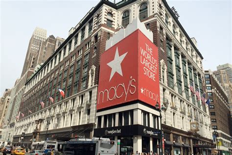 macy's shopping site.